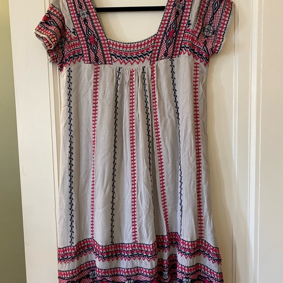 Mauve brand short sleeve boho style dress. Size small - Picture 3 of 4